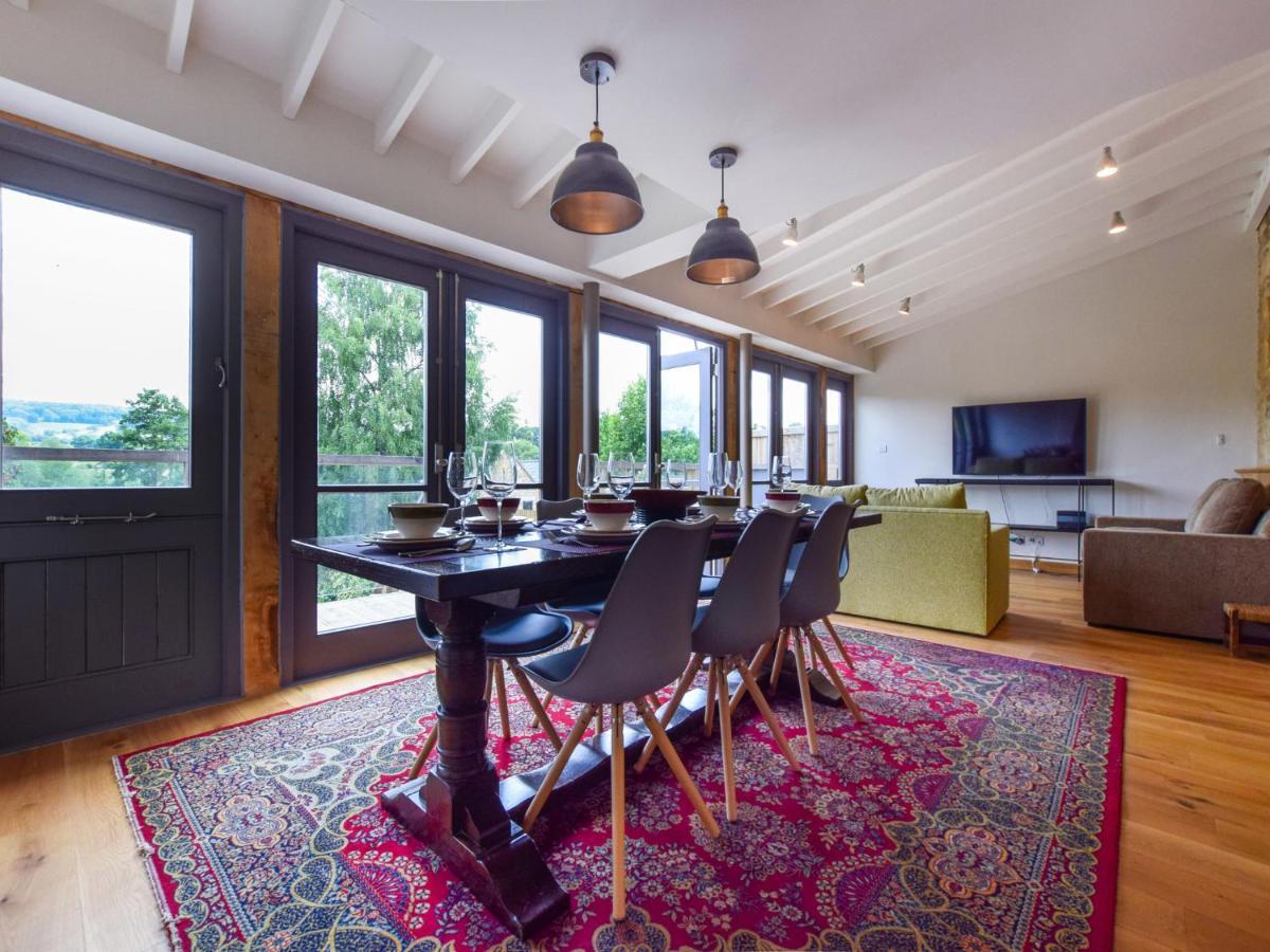 Mercia House 윈치콤 외부 사진
